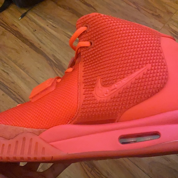 Red October size 12 - Picture 3 of 5